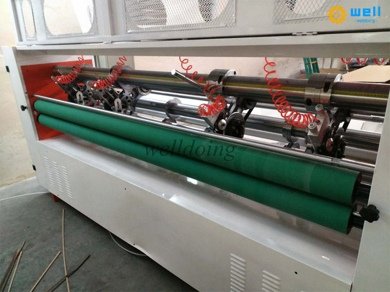 The water ink printing die cutting slotting machine