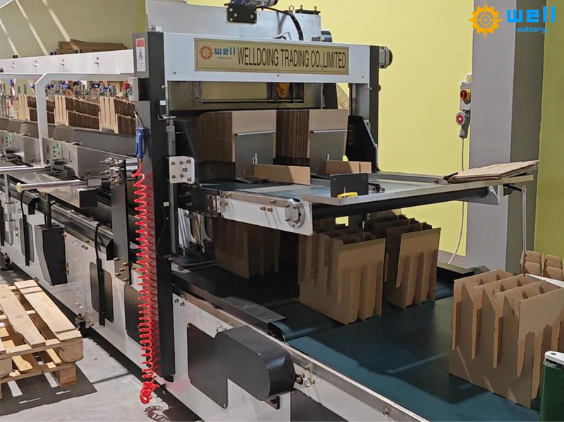 Improve the production efficiency of the partition assembly machine